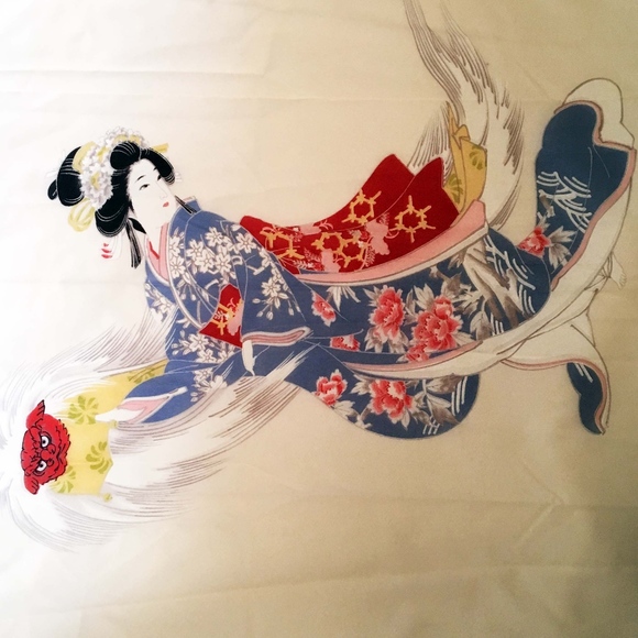 Geisha Scarf with multicolored image of geisha - Picture 4 of 4